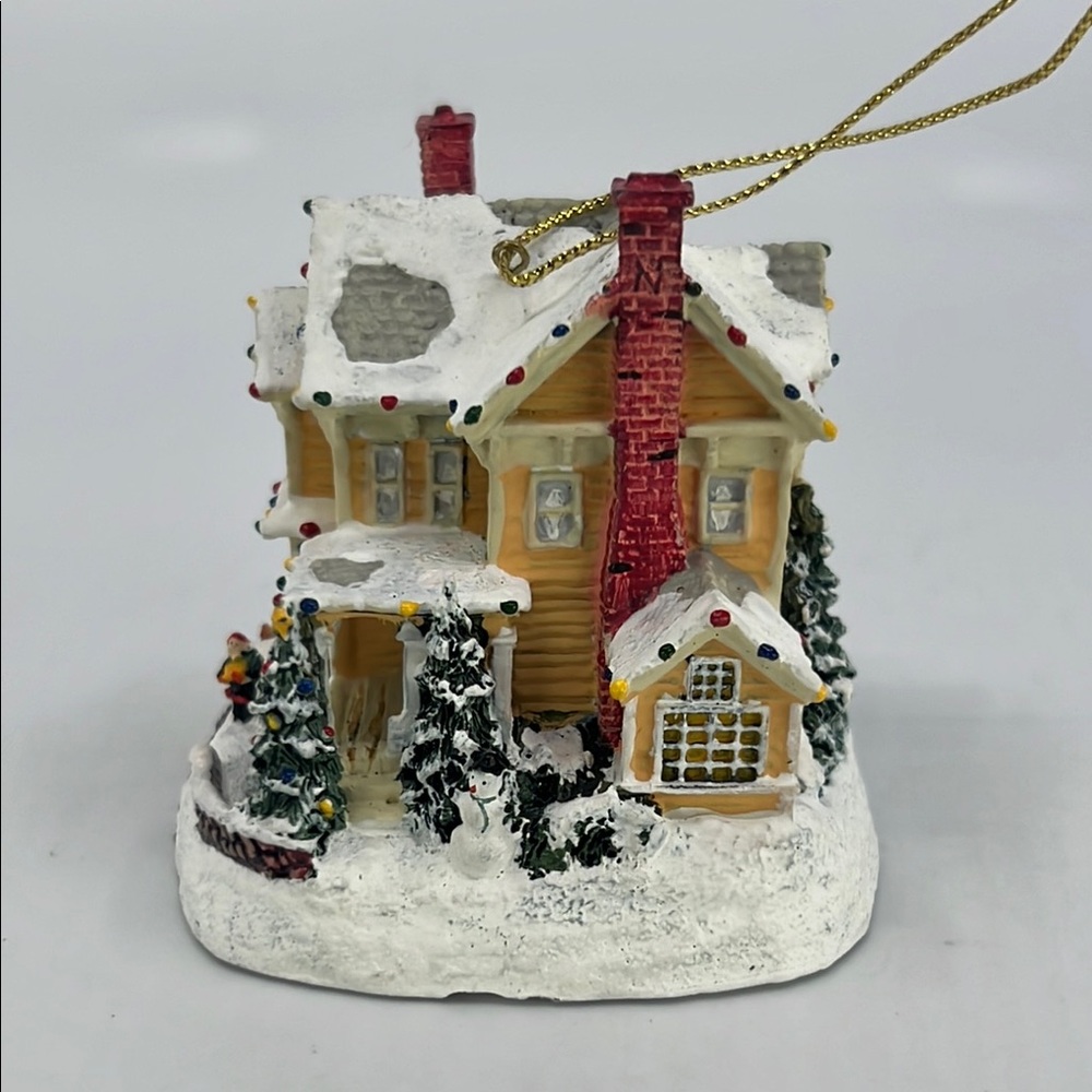 Thomas Kinkade 2000 A Holiday Gathering Illuminated Ornament Collection
